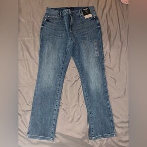 Simply Vera Vera Wang Straight Leg Mid Rise Jeans Size 10 Color HRITGR BL - New